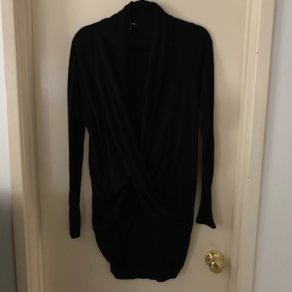 Ribbed twist front top
